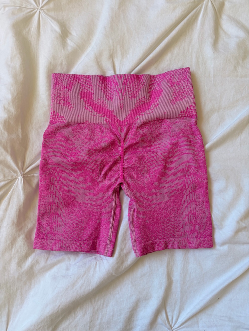 Gymshark Adapt X Whitney Animal Seamless Shorts Pink XS - Picture 4 of 6